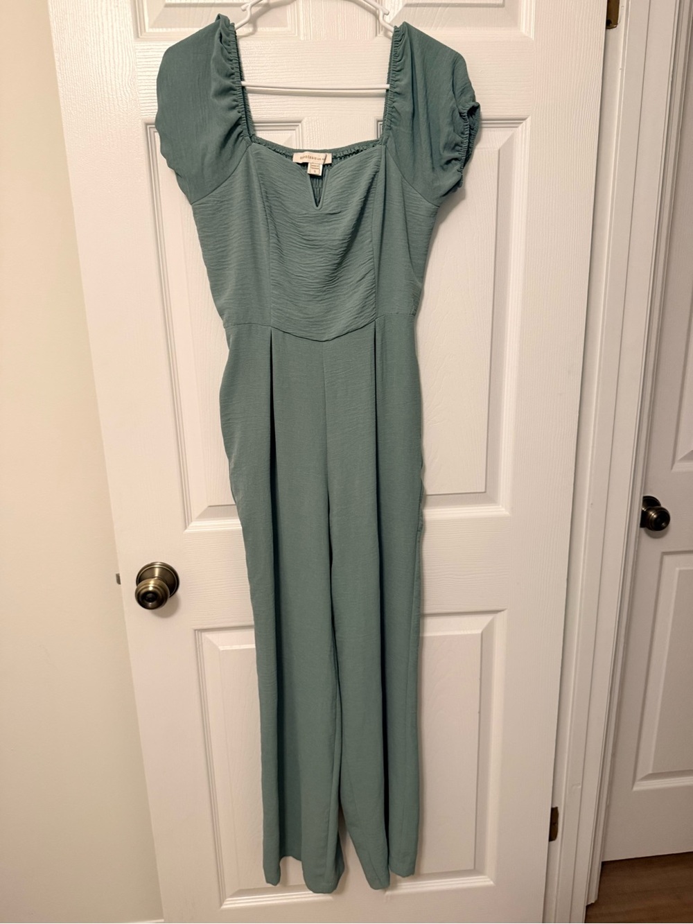 Monteau Sage Green pantsuit